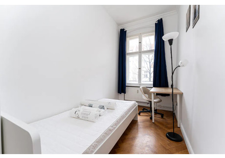 Mieszkanie do wynajęcia - Wühlischstraße Berlin, Niemcy, 81 m², 669 USD (2655 PLN), NET-95519402