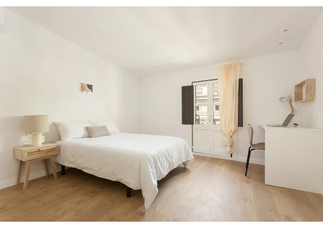 Mieszkanie do wynajęcia - Carrer del Rec Comtal Barcelona, Hiszpania, 90 m², 919 USD (3619 PLN), NET-95549808
