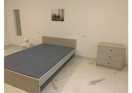 Mieszkanie do wynajęcia - Viale Giustiniano Imperatore Rome, Włochy, 100 m², 752 USD (3074 PLN), NET-95692449