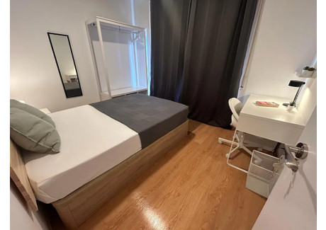 Mieszkanie do wynajęcia - Carrer del Rosselló Barcelona, Hiszpania, 110 m², 769 USD (3032 PLN), NET-95865154