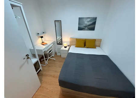 Mieszkanie do wynajęcia - Carrer del Rosselló Barcelona, Hiszpania, 110 m², 673 USD (2652 PLN), NET-95865156