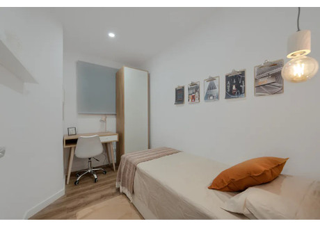 Mieszkanie do wynajęcia - Carrer de Nàpols Barcelona, Hiszpania, 95 m², 850 USD (3265 PLN), NET-95993707