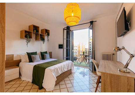 Mieszkanie do wynajęcia - Carrer de Muntaner Barcelona, Hiszpania, 200 m², 970 USD (3928 PLN), NET-96018216