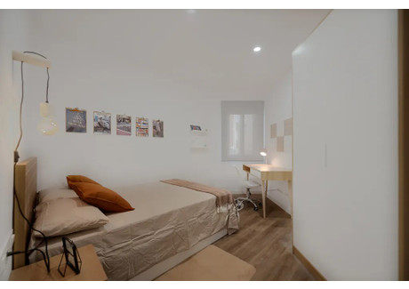 Mieszkanie do wynajęcia - Carrer de Nàpols Barcelona, Hiszpania, 101 m², 922 USD (3548 PLN), NET-96079564