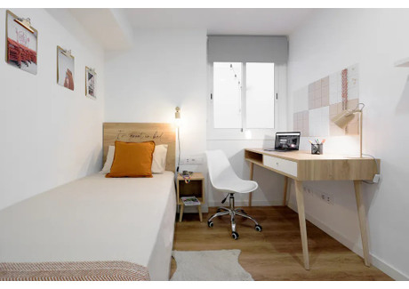 Mieszkanie do wynajęcia - Carrer de Nàpols Barcelona, Hiszpania, 76 m², 881 USD (3594 PLN), NET-96079578