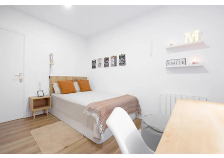 Mieszkanie do wynajęcia - Carrer de Nàpols Barcelona, Hiszpania, 91 m², 1034 USD (4292 PLN), NET-96079572