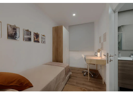 Mieszkanie do wynajęcia - Carrer de Nàpols Barcelona, Hiszpania, 95 m², 901 USD (3683 PLN), NET-96079784