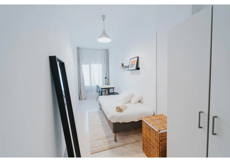 Mieszkanie do wynajęcia - Avenida del Mediterráneo Madrid, Hiszpania, 130 m², 658 USD (2634 PLN), NET-96107652