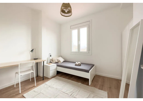 Mieszkanie do wynajęcia - Carrer de Roger de Flor Barcelona, Hiszpania, 120 m², 754 USD (3040 PLN), NET-96108468