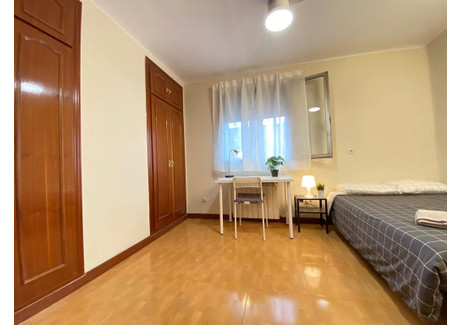 Dom do wynajęcia - Calle de Pico de Alba Madrid, Hiszpania, 105 m², 545 USD (2277 PLN), NET-96108763