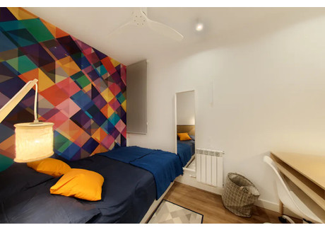 Mieszkanie do wynajęcia - Carrer de Rocafort Barcelona, Hiszpania, 89 m², 830 USD (3344 PLN), NET-96184223