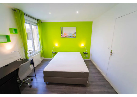 Mieszkanie do wynajęcia - Avenue Antoine de Saint-Exupéry Villeurbanne, Francja, 110 m², 516 USD (2034 PLN), NET-96237547