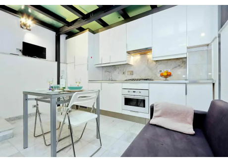 Mieszkanie do wynajęcia - Via dei Coronari Rome, Włochy, 28 m², 2620 USD (10 952 PLN), NET-96421321