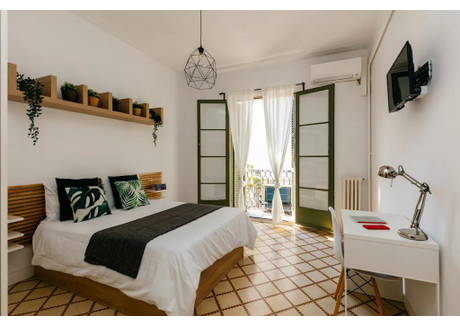 Mieszkanie do wynajęcia - Carrer de Muntaner Barcelona, Hiszpania, 200 m², 926 USD (3648 PLN), NET-96450937