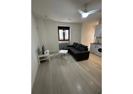 Mieszkanie do wynajęcia - Calle de San Carlos Madrid, Hiszpania, 50 m², 1745 USD (6842 PLN), NET-96505558