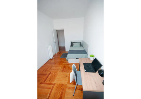 Mieszkanie do wynajęcia - Calle Blanca de Navarra Madrid, Hiszpania, 200 m², 813 USD (3205 PLN), NET-96729670