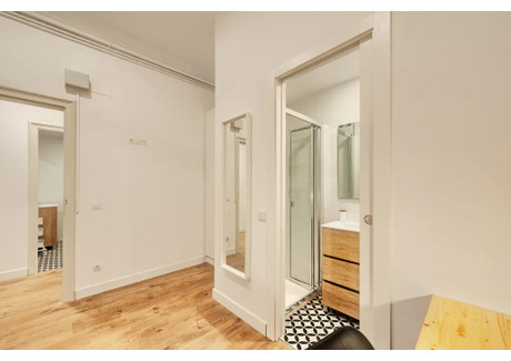 Mieszkanie do wynajęcia - Carrer de Balmes Barcelona, Hiszpania, 134 m², 1225 USD (4913 PLN), NET-96729793