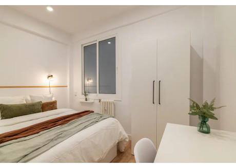 Mieszkanie do wynajęcia - Carrer de Balmes Barcelona, Hiszpania, 120 m², 588 USD (2440 PLN), NET-96783334