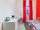 Mieszkanie do wynajęcia - Via Domenico Cucchiari Milan, Włochy, 160 m², 869 USD (3422 PLN), NET-96810471