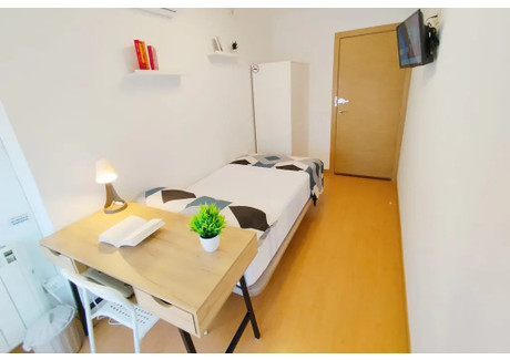 Mieszkanie do wynajęcia - Calle Priorato Leganés, Hiszpania, 85 m², 458 USD (1843 PLN), NET-96810921