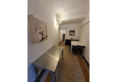 Mieszkanie do wynajęcia - Via dei Fossi Florence, Włochy, 76 m², 1757 USD (6747 PLN), NET-96874870