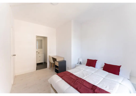 Mieszkanie do wynajęcia - Calle de Orense Madrid, Hiszpania, 190 m², 996 USD (4004 PLN), NET-96875384