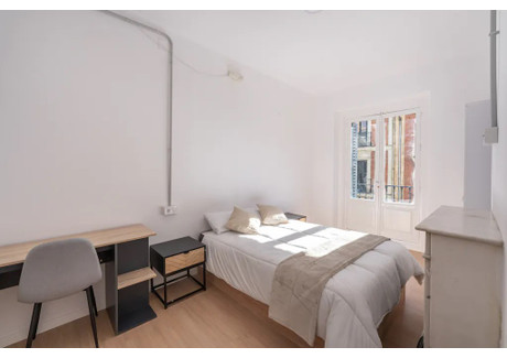Mieszkanie do wynajęcia - Calle del Conde de Aranda Madrid, Hiszpania, 280 m², 1027 USD (4045 PLN), NET-96875382