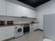 Mieszkanie do wynajęcia - Calle de Sagasta Madrid, Hiszpania, 320 m², 919 USD (3619 PLN), NET-96875456