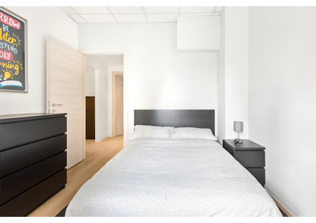 Mieszkanie do wynajęcia - Via Privata Deruta Milan, Włochy, 176 m², 870 USD (3428 PLN), NET-96897426