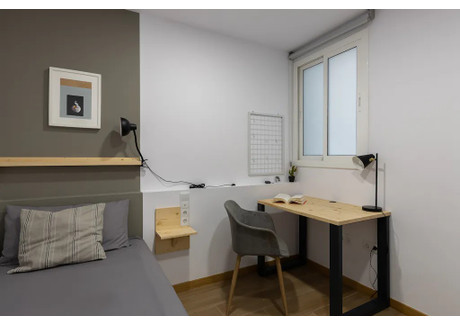 Mieszkanie do wynajęcia - Carrer de Balmes Barcelona, Hiszpania, 141 m², 855 USD (3369 PLN), NET-96897437