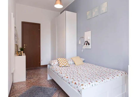 Mieszkanie do wynajęcia - Viale Giovanni Vicini Bologna, Włochy, 160 m², 877 USD (3455 PLN), NET-96929999