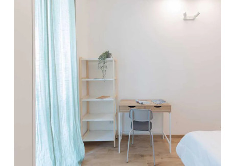 Mieszkanie do wynajęcia - Via La Loggia Turin, Włochy, 110 m², 597 USD (2350 PLN), NET-96930153