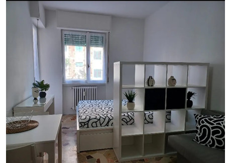 Mieszkanie do wynajęcia - Via Lorenteggio Milan, Włochy, 45 m², 1002 USD (4097 PLN), NET-96930291