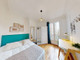 Mieszkanie do wynajęcia - Rue des Cloys Paris, Francja, 155 m², 840 USD (3375 PLN), NET-96958300