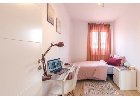 Mieszkanie do wynajęcia - Calle de Marcelo Usera Madrid, Hiszpania, 90 m², 560 USD (2268 PLN), NET-96989117