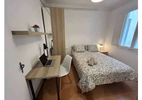 Mieszkanie do wynajęcia - Carrer de Numància Barcelona, Hiszpania, 140 m², 690 USD (2649 PLN), NET-96989881