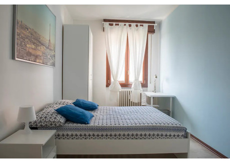 Mieszkanie do wynajęcia - Via Valsesia Milan, Włochy, 142 m², 660 USD (2601 PLN), NET-96989890