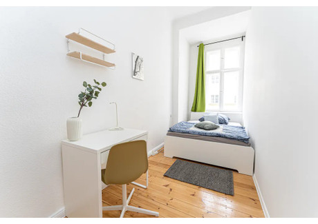 Mieszkanie do wynajęcia - Zechliner Straße Berlin, Niemcy, 68 m², 649 USD (2591 PLN), NET-97023106