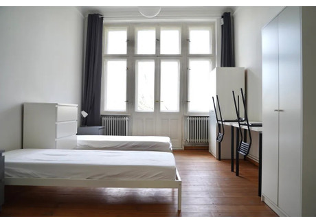 Mieszkanie do wynajęcia - Breite Straße Berlin, Niemcy, 45 m², 489 USD (1952 PLN), NET-97095090