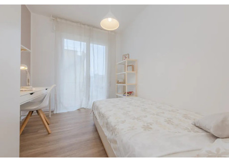 Mieszkanie do wynajęcia - Via Carso Padova, Włochy, 155 m², 565 USD (2224 PLN), NET-97112227