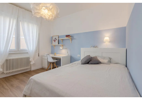 Mieszkanie do wynajęcia - Via Carso Padova, Włochy, 155 m², 597 USD (2353 PLN), NET-97112229