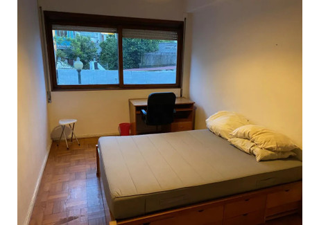 Dom do wynajęcia - Rua da Maternidade Porto, Portugalia, 170 m², 400 USD (1613 PLN), NET-97137733