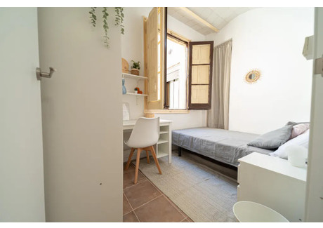 Mieszkanie do wynajęcia - Carrer de Santa Anna Barcelona, Hiszpania, 400 m², 744 USD (2985 PLN), NET-97234410