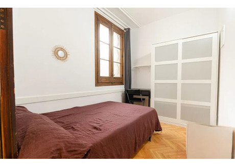 Mieszkanie do wynajęcia - Carrer de Santa Anna Barcelona, Hiszpania, 250 m², 773 USD (2966 PLN), NET-97233551