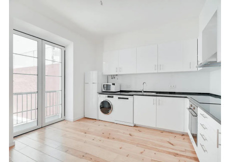 Mieszkanie do wynajęcia - Rua Antónia Andrade Lisbon, Portugalia, 59 m², 1854 USD (7695 PLN), NET-97319216