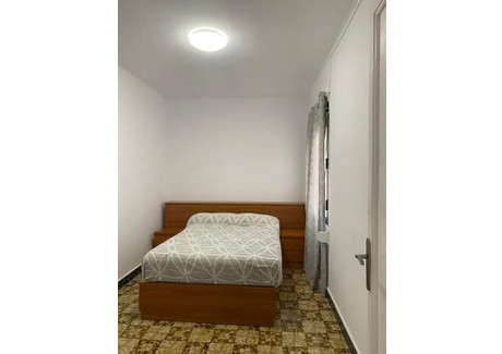 Mieszkanie do wynajęcia - Carrer de Coll i Vehí Barcelona, Hiszpania, 80 m², 549 USD (2109 PLN), NET-97319269