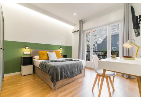 Mieszkanie do wynajęcia - Travessera de Gràcia Barcelona, Hiszpania, 190 m², 974 USD (3924 PLN), NET-97349583