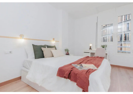 Mieszkanie do wynajęcia - Plaça de Lesseps Barcelona, Hiszpania, 120 m², 697 USD (2724 PLN), NET-97350026