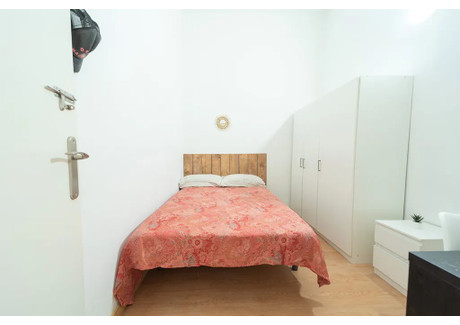 Mieszkanie do wynajęcia - Ronda de Sant Pere Barcelona, Hiszpania, 240 m², 756 USD (3085 PLN), NET-97381319