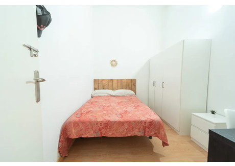 Mieszkanie do wynajęcia - Ronda de Sant Pere Barcelona, Hiszpania, 240 m², 744 USD (2985 PLN), NET-97381319